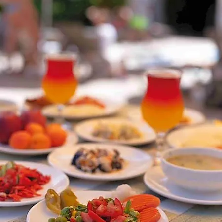 Best Alanya Hotel ホテル 3*