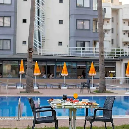 Best Alanya Hotel ホテル